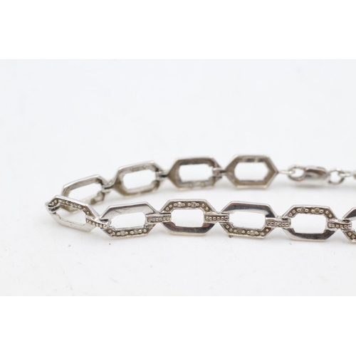 235 - 9ct white gold diamond panel bracelet (5.5g)