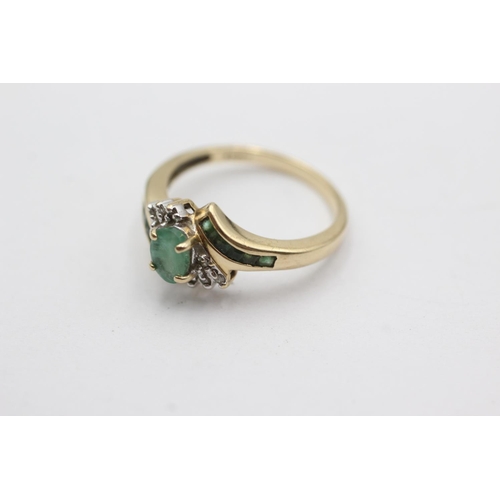 260 - 9ct gold emerald & diamond dress ring (2.1g Size N