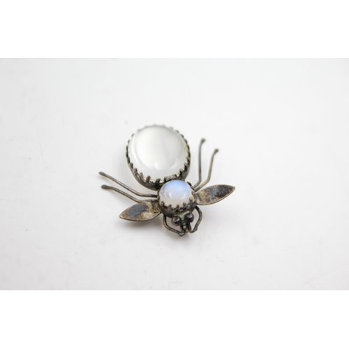 317 - Antique Sterling Silver Moonstone Insect Brooch (3g)