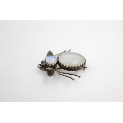 317 - Antique Sterling Silver Moonstone Insect Brooch (3g)