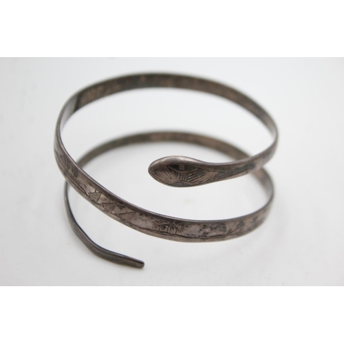 323 - 2 X Antique Silver Snake Bangles (78g)