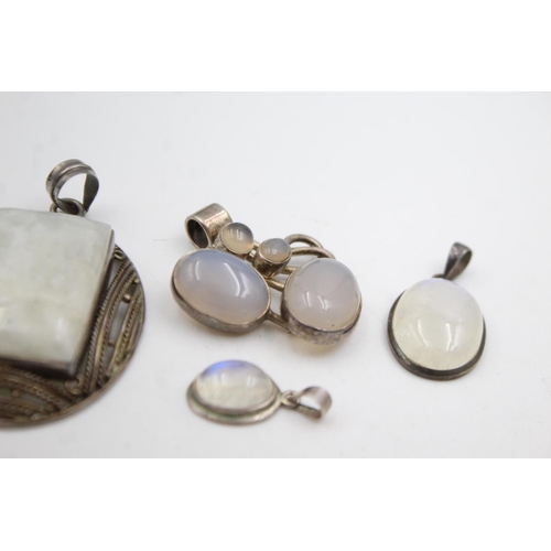 326 - 4 X Vintage Sterling Silver Moonstone Pendants (61g)