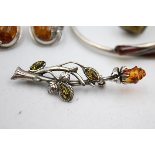 342 - 5 X Vintage Silver Foliate Amber Jewellery (43g)