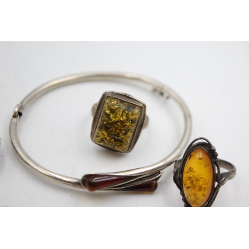 342 - 5 X Vintage Silver Foliate Amber Jewellery (43g)