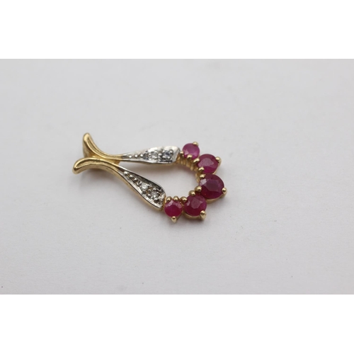 35 - 9ct gold ruby & diamond pendant (1.1g)