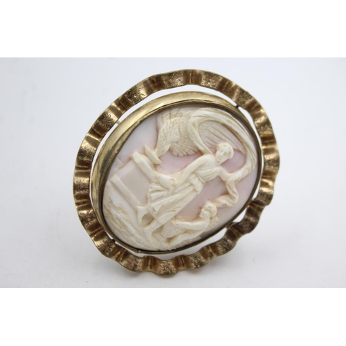 353 - 2 X Antique Gold Plated Shell Cameo Brooches Inc. Spinning Frame (51g)