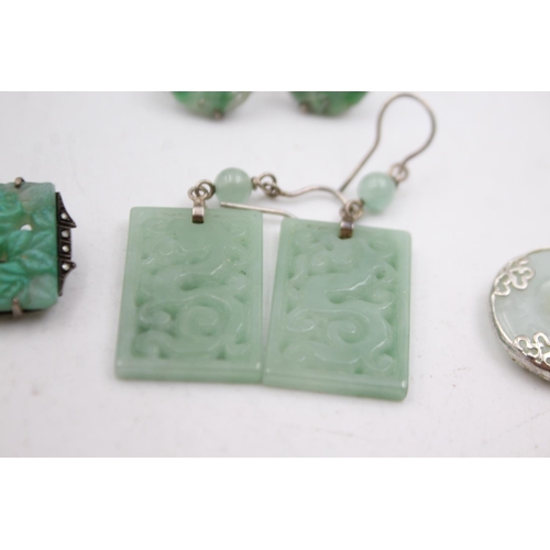 366 - Vintage Silver Framed Carved Jade Jewellery (33g)