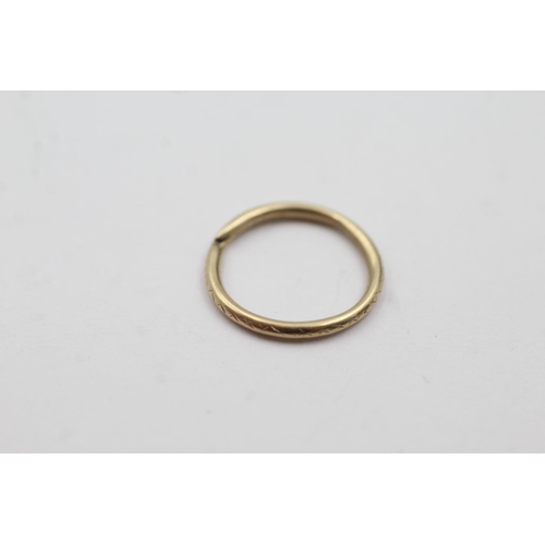 4 - 10ct gold antique split ring (0.9g)