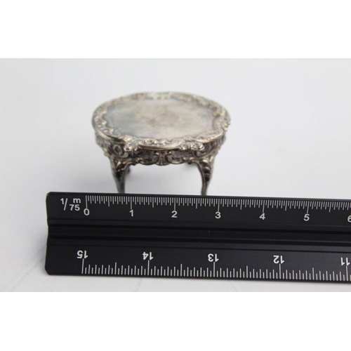 420 - Antique / Vintage .930 SILVER Miniature Doll's House Table (15g)