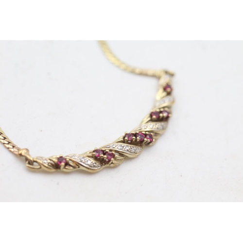 44 - 9ct gold ruby & diamond static pendant necklace (6.3g)