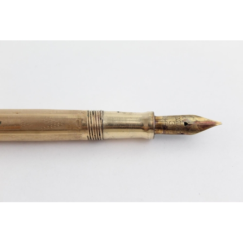 473 - Vintage WAHL Eversharp Gold Filled FOUNTAIN PEN w/ 14ct Gold Nib WRITING (17g)