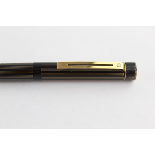 474 - Vintage SHEAFFER Targa Black FOUNTAIN PEN w/14ct Gold Nib WRITING