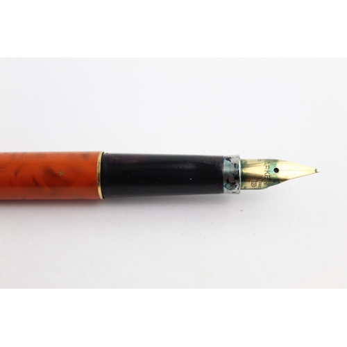 484 - Vintage PARKER 75 Orange Lacquer FOUNTAIN PEN w/ 14ct Gold Nib WRITING