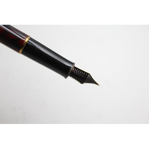 495 - PARKER Sonnet Burgundy Lacquer FOUNTAIN PEN w/ 18ct Gold Nib WRITING