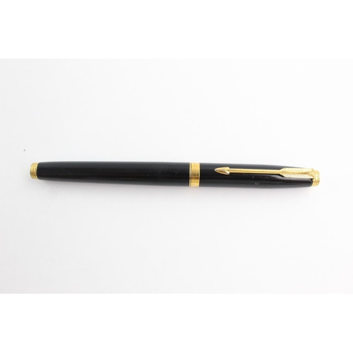 496 - Vintage PARKER 75 Black Lacquer FOUNTAIN PEN w/ 14ct Gold Nib WRITING