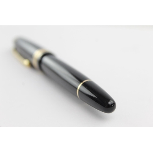 518 - MONTBLANC Meisterstuck Black Rollerball Pen - PM11990233