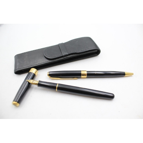 521 - PARKER Sonnet Black Lacquer FOUNTAIN PEN w/ 18ct Gold Nib, Ballpoint, Case Etc