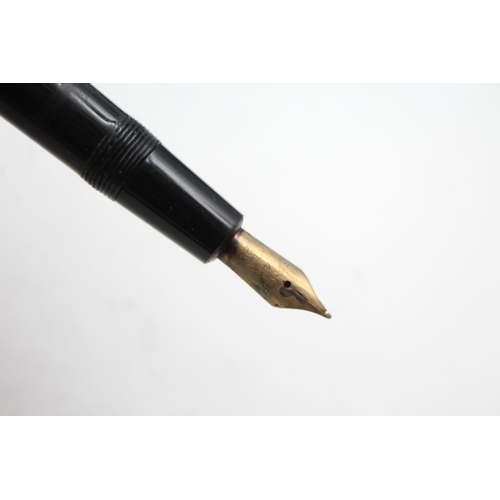 523 - Vintage PARKER Duofold Black FOUNTAIN PEN w/ 14ct Gold Nib WRITING