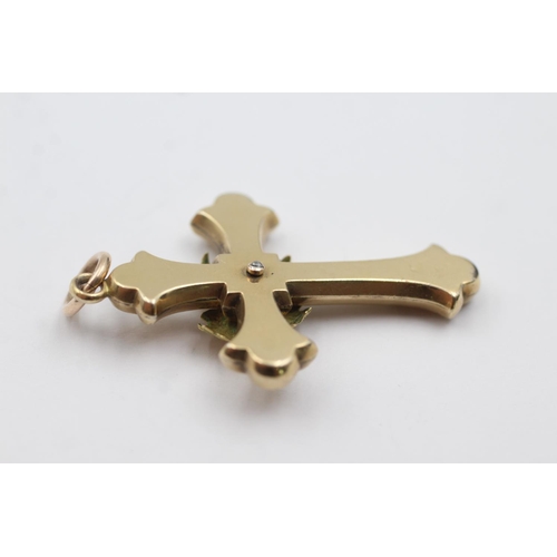 67 - 15ct gold antique pearl and enamel set cross pendant (10.7g)