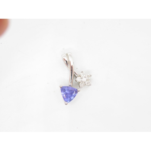 236 - 18ct white gold diamond & tanzanite pendant (2g)