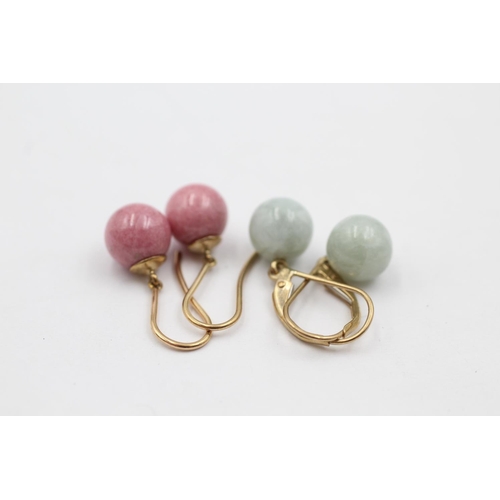 1 - 2 x 9ct gold paired bead drop earrings inc. jade & quartzite (5g)