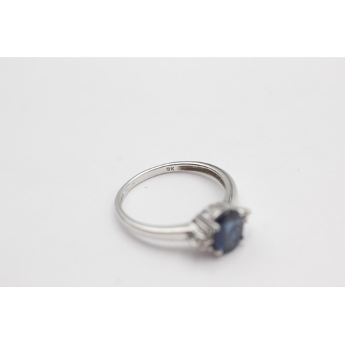 34 - 9ct white gold diamond and sapphire ring (2.4g) size P