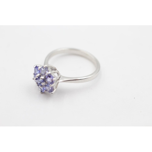 6 - 9ct gold tanzanite floral cluster ring (3.1g) size N