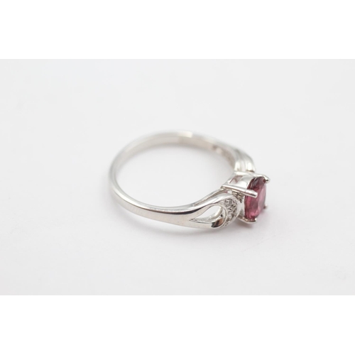 61 - 9ct white gold diamond sided tourmaline ring (2.4g) size N