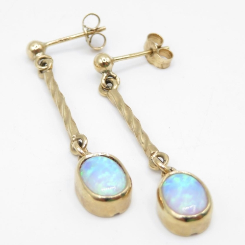 20 - 9ct gold opal drop earrings (2.6g)