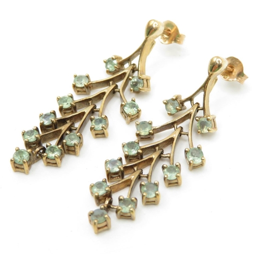 40 - 9ct gold green gemstone drop earrings (5.1g)