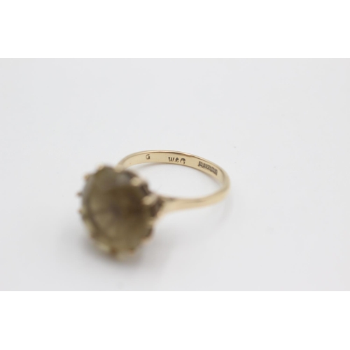 120 - 9ct gold round cut vitrine cocktail ring (4.6g)  Size P