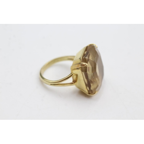 22 - 14ct gold citrine cocktail ring (8.1g)  Size K