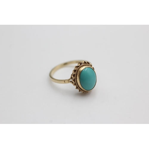 28 - 9ct gold rope framed turquoise ring (2.2g)  Size O