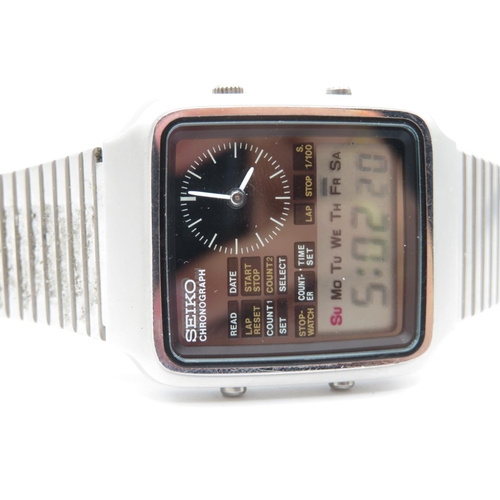 406 - fully working seiko chronograph wristwatch, original 1980's fully working with original strap. Excel... 