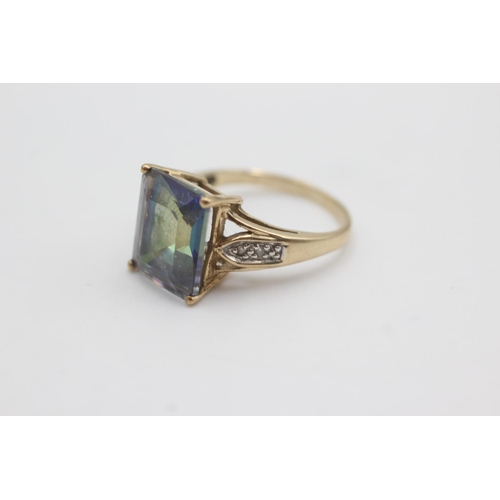 42 - 9ct gold diamond sided mystic topaz ring (3.8g)  Size M