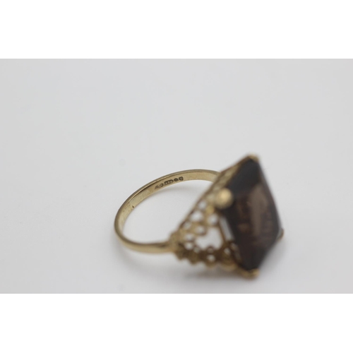 49 - 9ct gold vintage smokey quartz dress ring (3.4g)  Size L