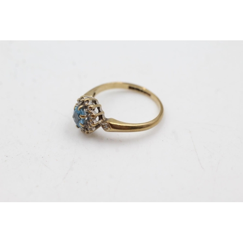 71 - 9ct gold diamond & topaz ring (1.8g)  Size J