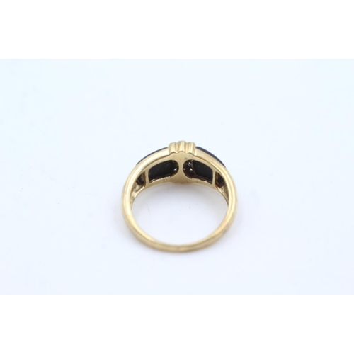 88 - 9ct gold vintage diamond & onyx dress ring (3.6g)  Size P