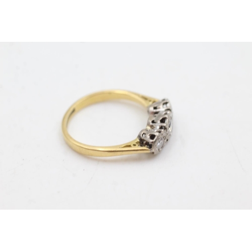 9 - 18ct gold diamond trilogy ring (2.9g)  Size M