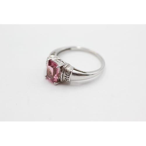 114 - 9ct white gold diamond & tourmaline ring (2.3g)  Size O