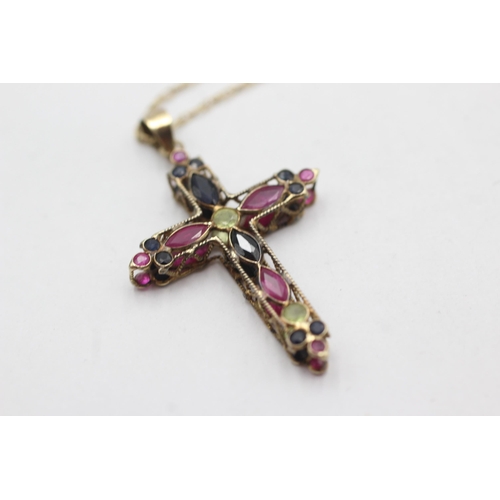 125 - 9ct gold ruby, sapphire & chrysoberyl cross pendant necklace (2.4g)