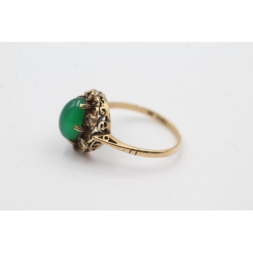 139 - 9ct gold vintage chrysoprase & paste ring (2.9g)  Size  O