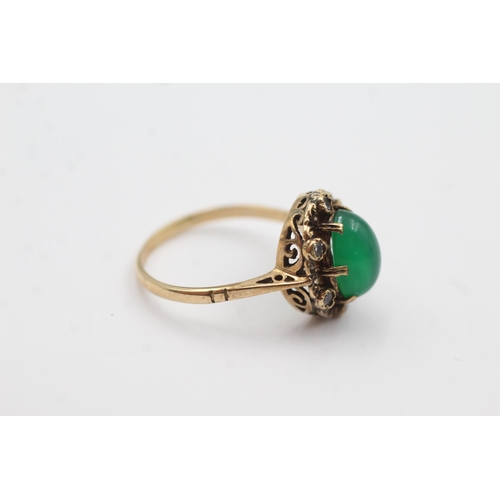 139 - 9ct gold vintage chrysoprase & paste ring (2.9g)  Size  O