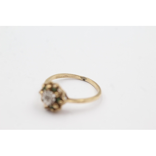 177 - 9ct gold diamond centred emerald ring (2g)  Size  O