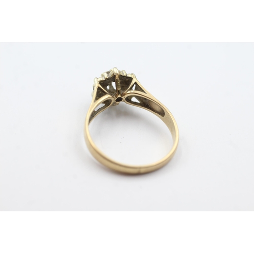 191 - 9ct gold diamond floral set ring (2.9g)  Size  O