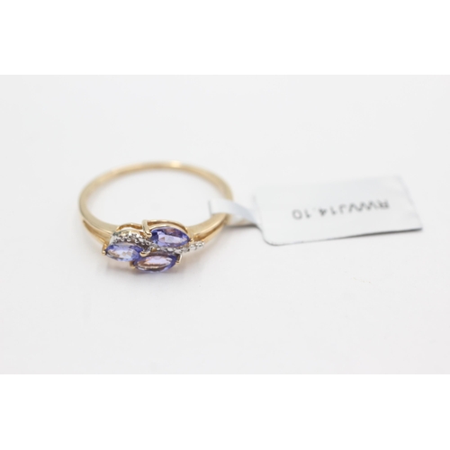 23 - 9ct gold diamond & tanzanite dress ring (1.7g)  Size  U