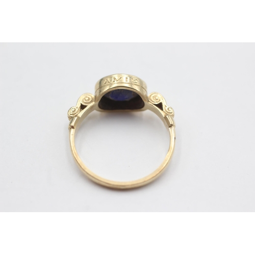 263 - 9ct gold amethyst 'amet amie' friendship ring with scroll framing (3.1g)  Size  R