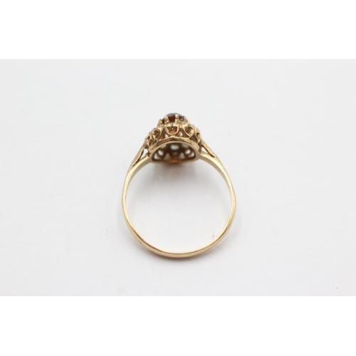 265 - 9ct gold ornate paste ring (2.1g)  Size  Q