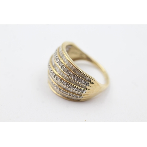 272 - 9ct gold diamond detailed ring (4.1g)  Size M