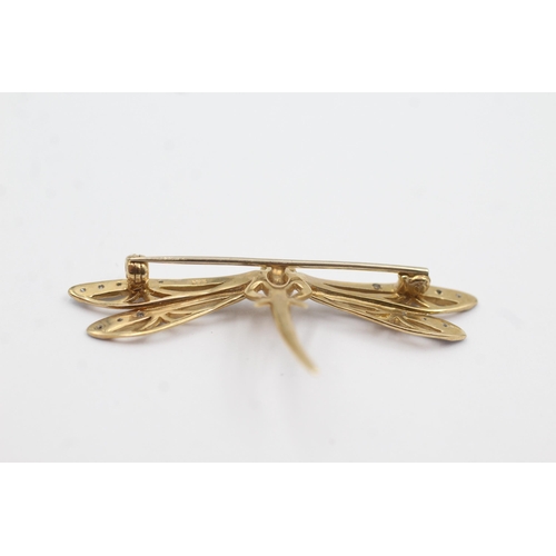 292 - 9ct gold diamond detailed dragonfly brooch (3.2g)